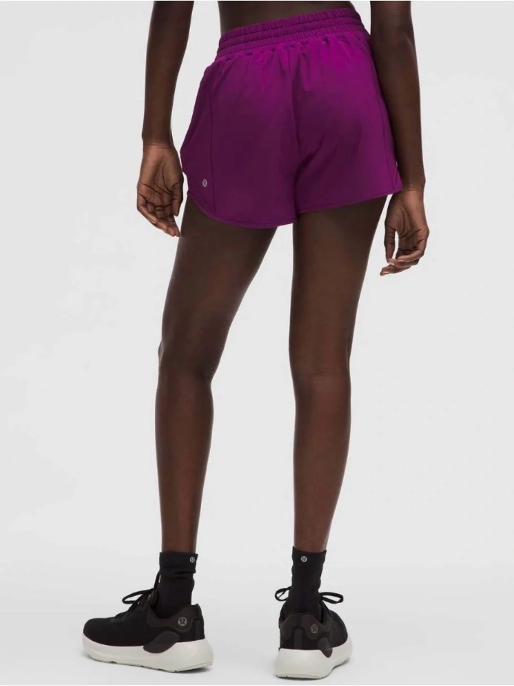 Lululemon Hotty Hot High-Rise Shorts 4” | Size 2 | Chilled Grape | Brand New NWT - Picture 2 of 9